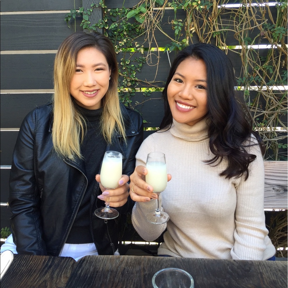 Cream/Beige Turtle Neck! 🐢