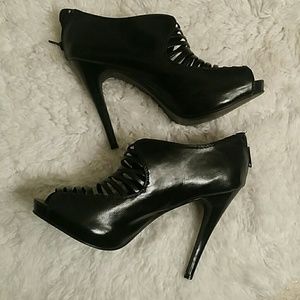 Charlotte Russe Black Bootie Heels Sz 6.5