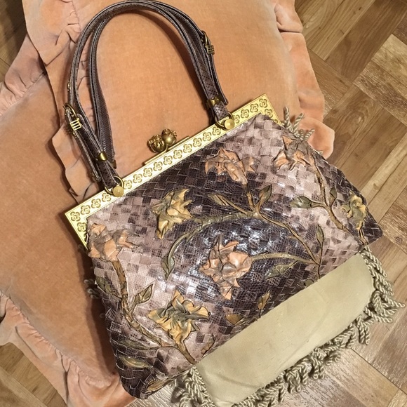 Bottega Veneta Flowers Handbag Limited w #Plaque - Picture 4 of 4