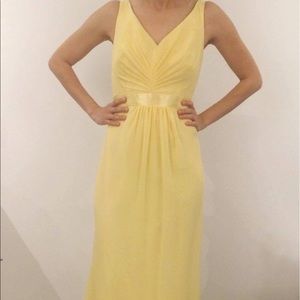 David's Bridal Canary size 6