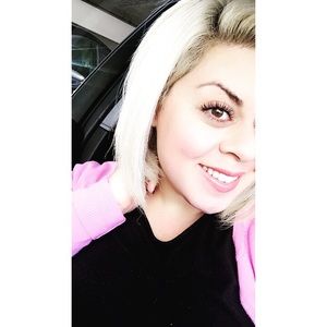 Meet your Posher, Alyssa