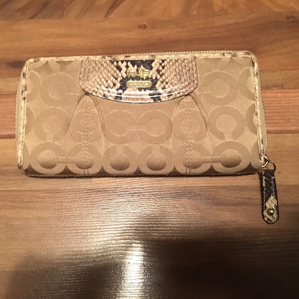 Authentic coach Wallet