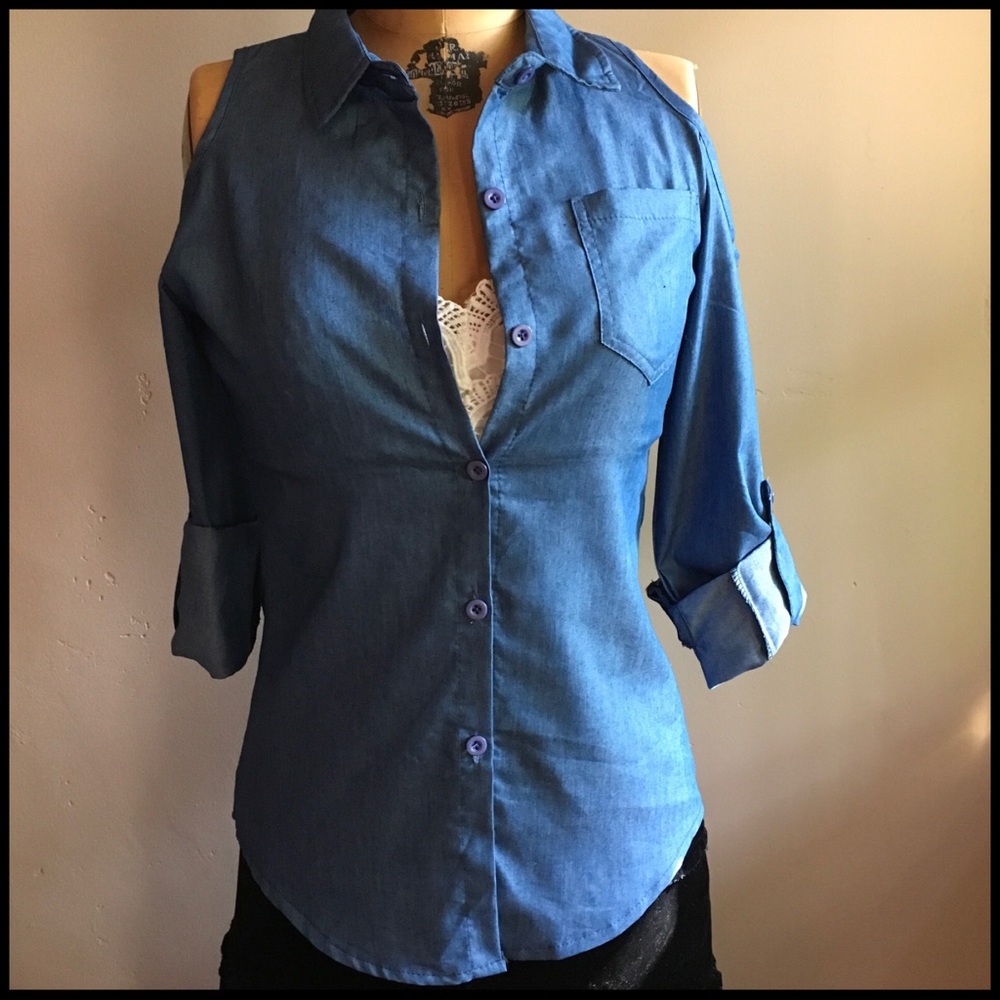 Cold-Shoulder Chambray Blouse - Picture 3 of 7