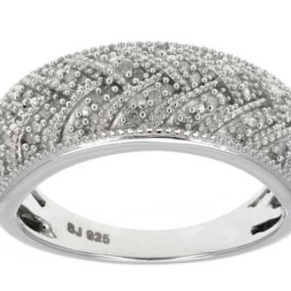 Woman's ring