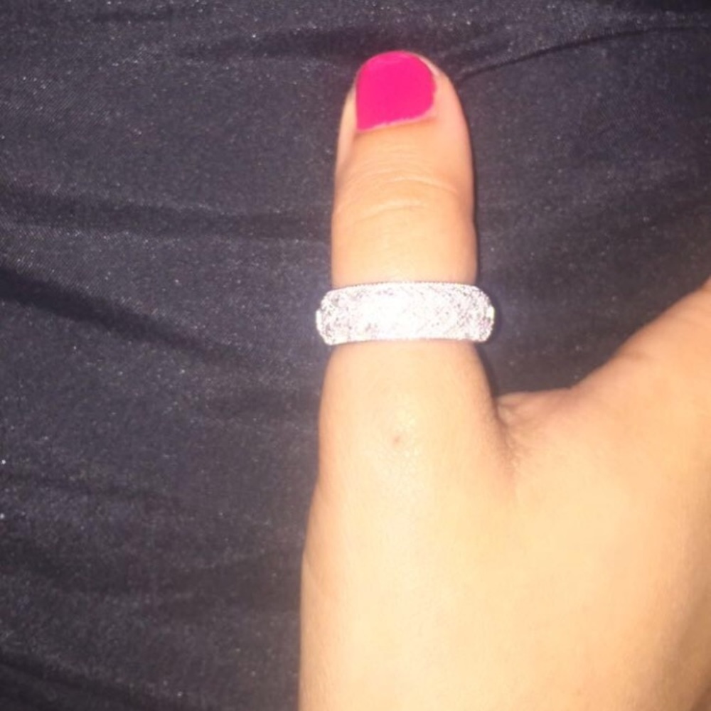 Woman's ring - Picture 5 of 6