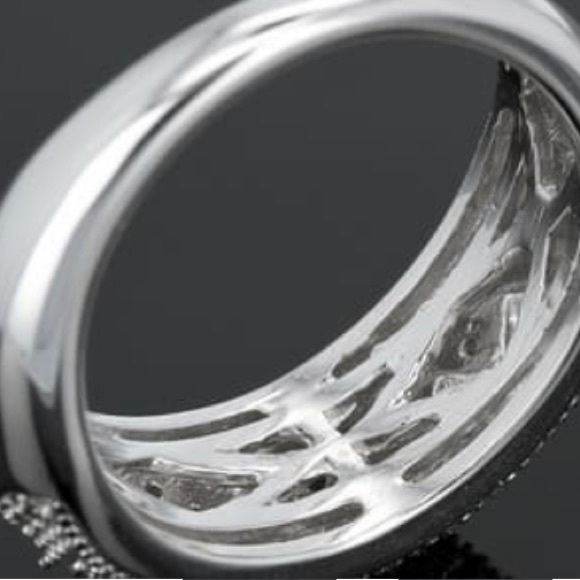 Woman's ring - Picture 4 of 6