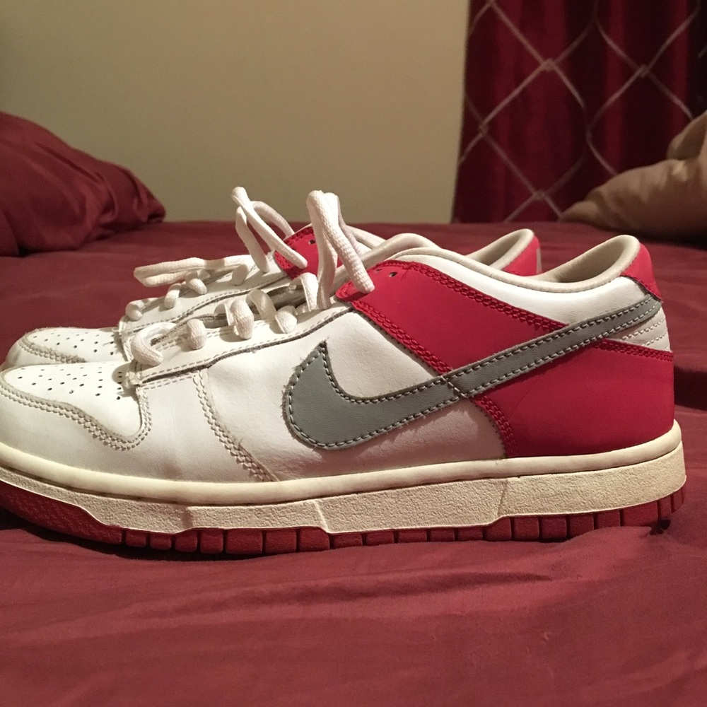 Red/white nike. 5.5 mens, size 7 womens