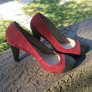 Franco Sarto Maroon & Black Heels/Pumps Sz 7