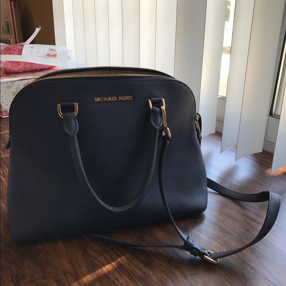 Michael Kors Handbags - Micheal Kors Handbag Purse
