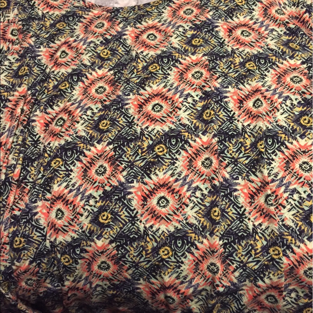Lularoe Perfect T- size large