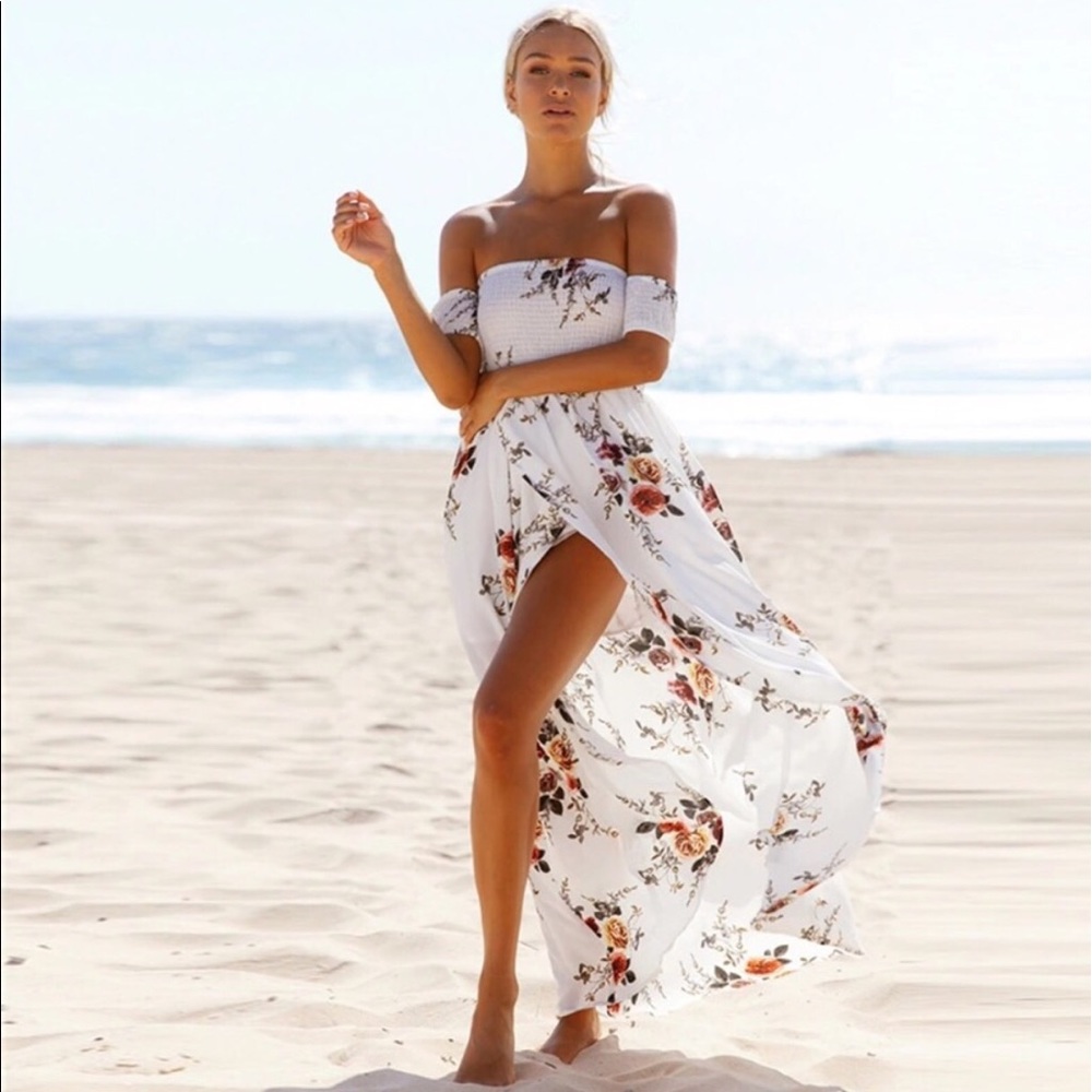 ❌SOLD❌ White floral dress