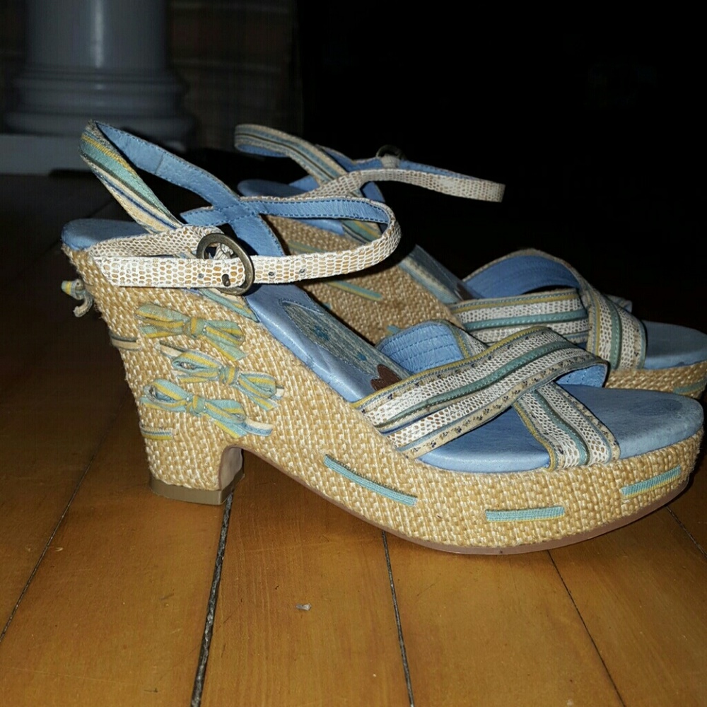 Kenzie wedge heels