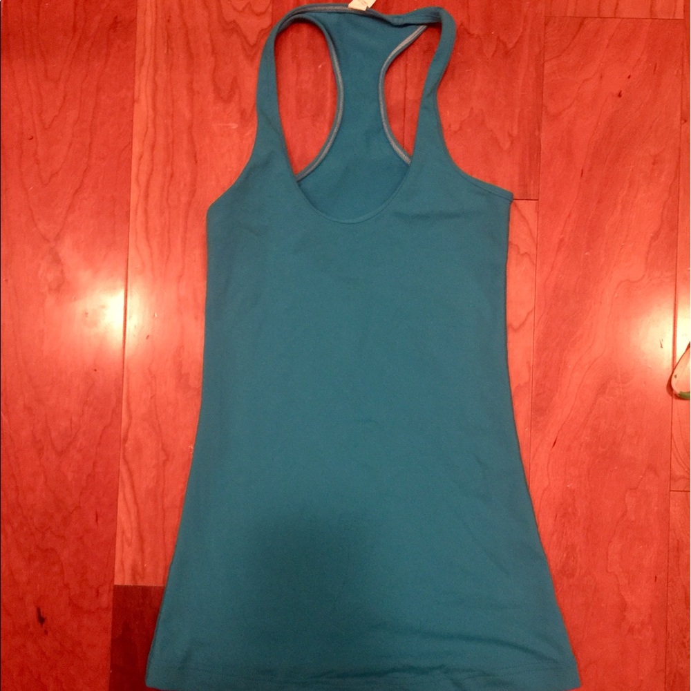 SALE🌟Lululemon CRB Tank Beach Blue🌟 - Picture 5 of 7