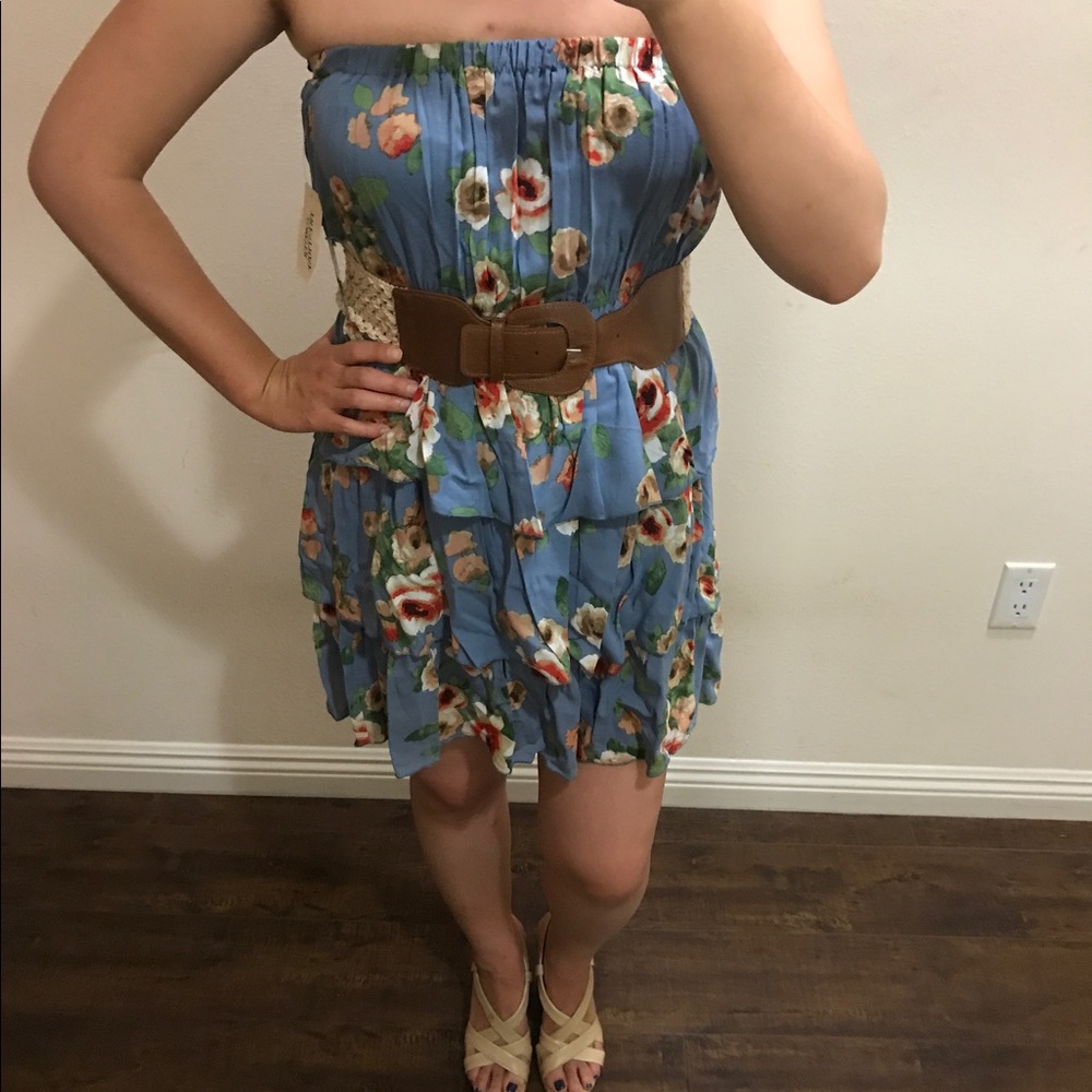 Brand New Forever 21 Floral Dress with Belt