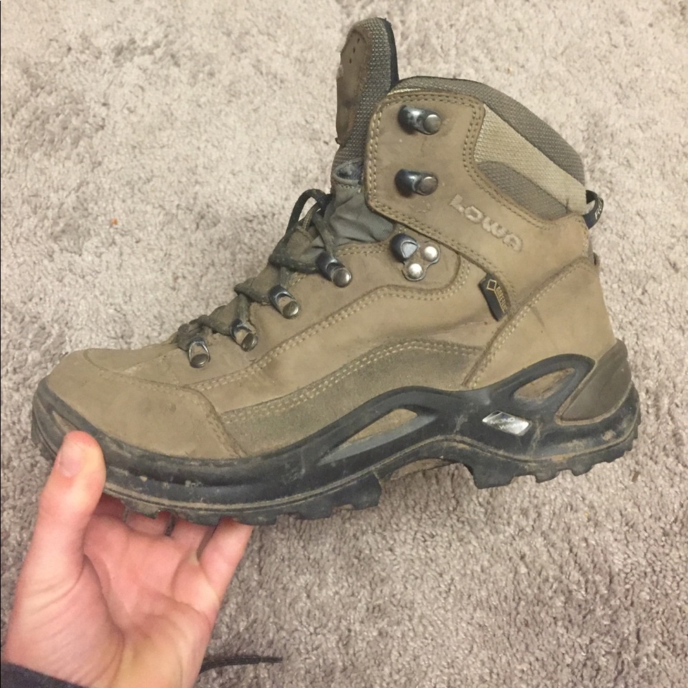 Lowa Renegade Hiking boots W6.5