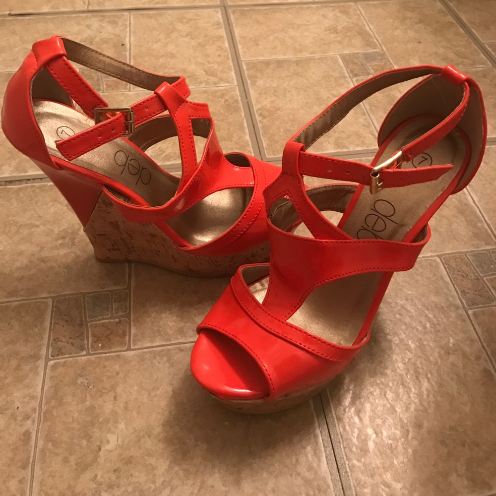 (Used/like new) Open toe wedged shoes