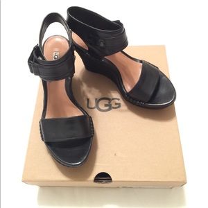 UGG Australia Maryanne Leather sandals