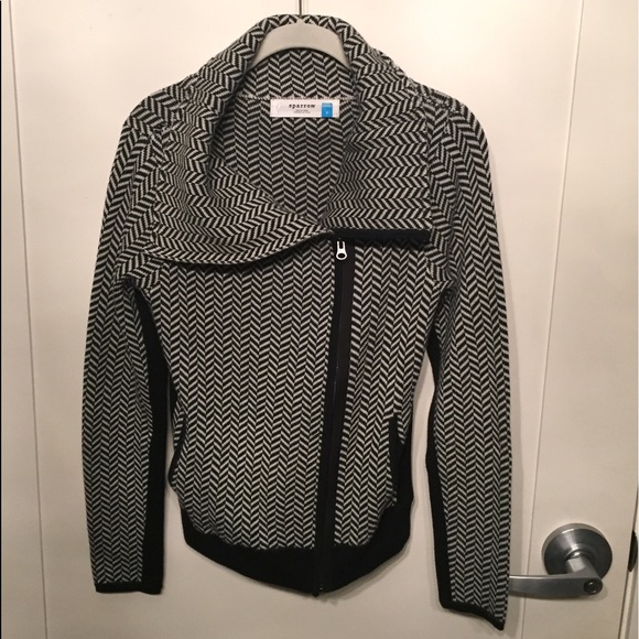 Anthropologie sweater - Picture 1 of 3