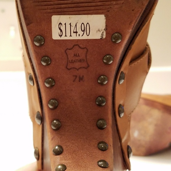 Authentic Michael Kors KORS Slide-Ons - Picture 4 of 4