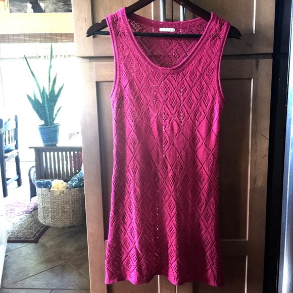 Dark magenta crochet mini dress/tunic - Picture 4 of 8