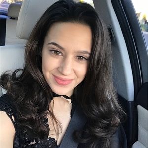Meet your Posher, Christina