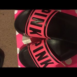 VS Pink slides Size 8!!!