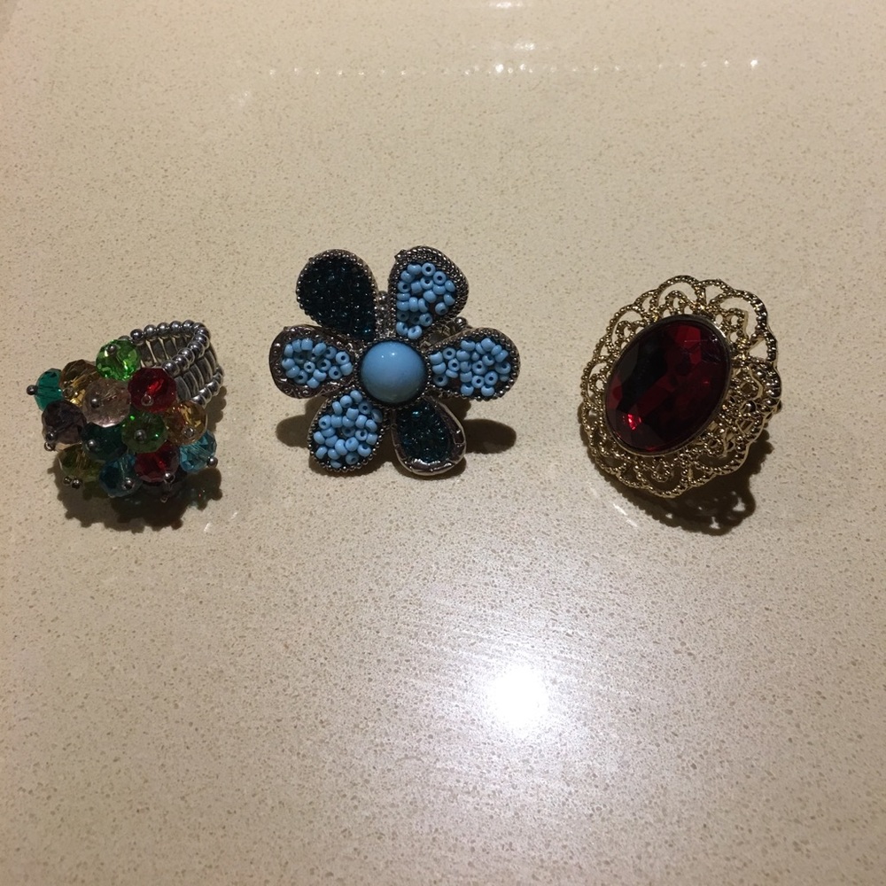Set of 3 cocktail rings from Avenue. Never used.