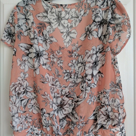 Forever 21 floral top - Picture 3 of 3