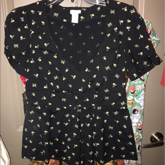 *Swapped* Odille yellow cherry print peplum top - Picture 3 of 3