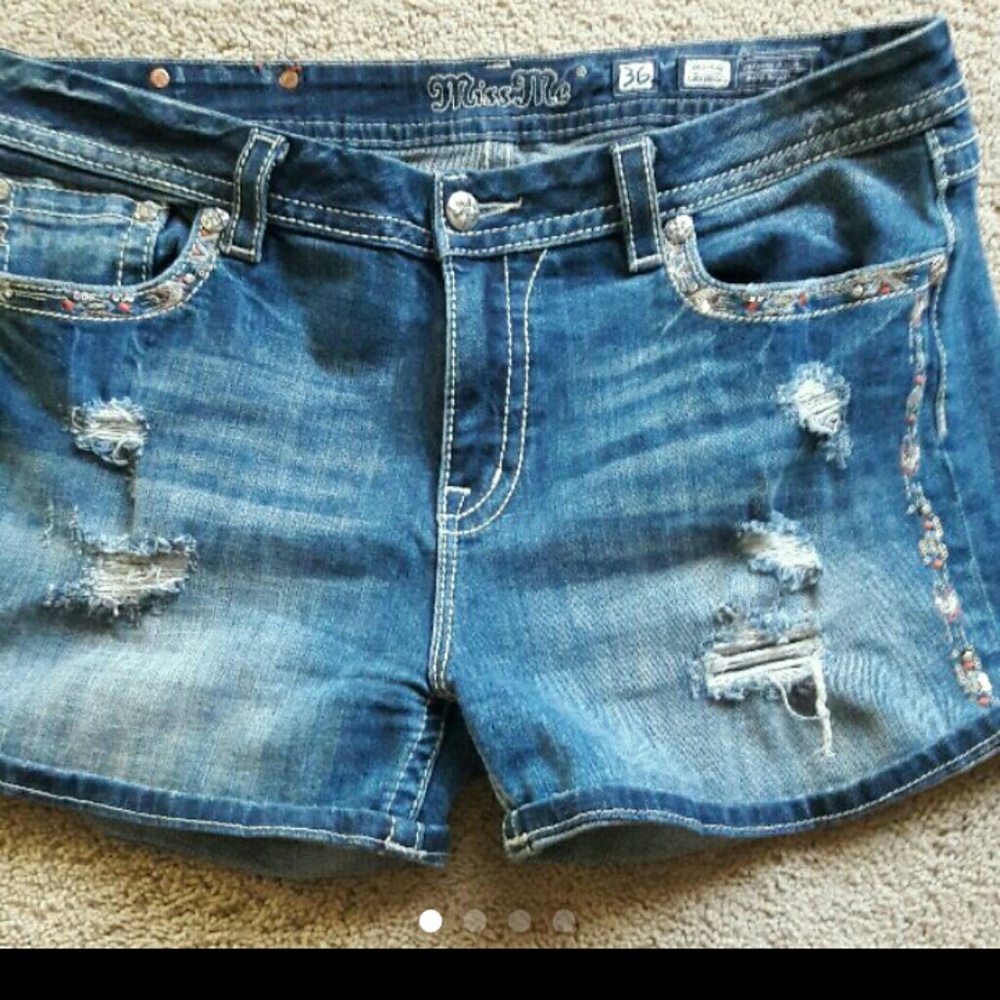 Miss me shorts 36 womans