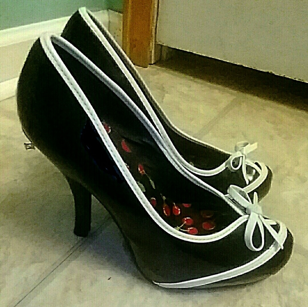 Size 8 Penthouse Heels