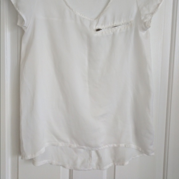 White High-Low Tee - Picture 3 of 4