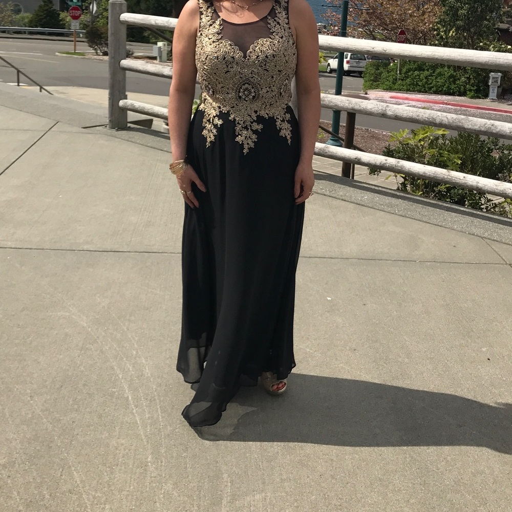 Elegant dress