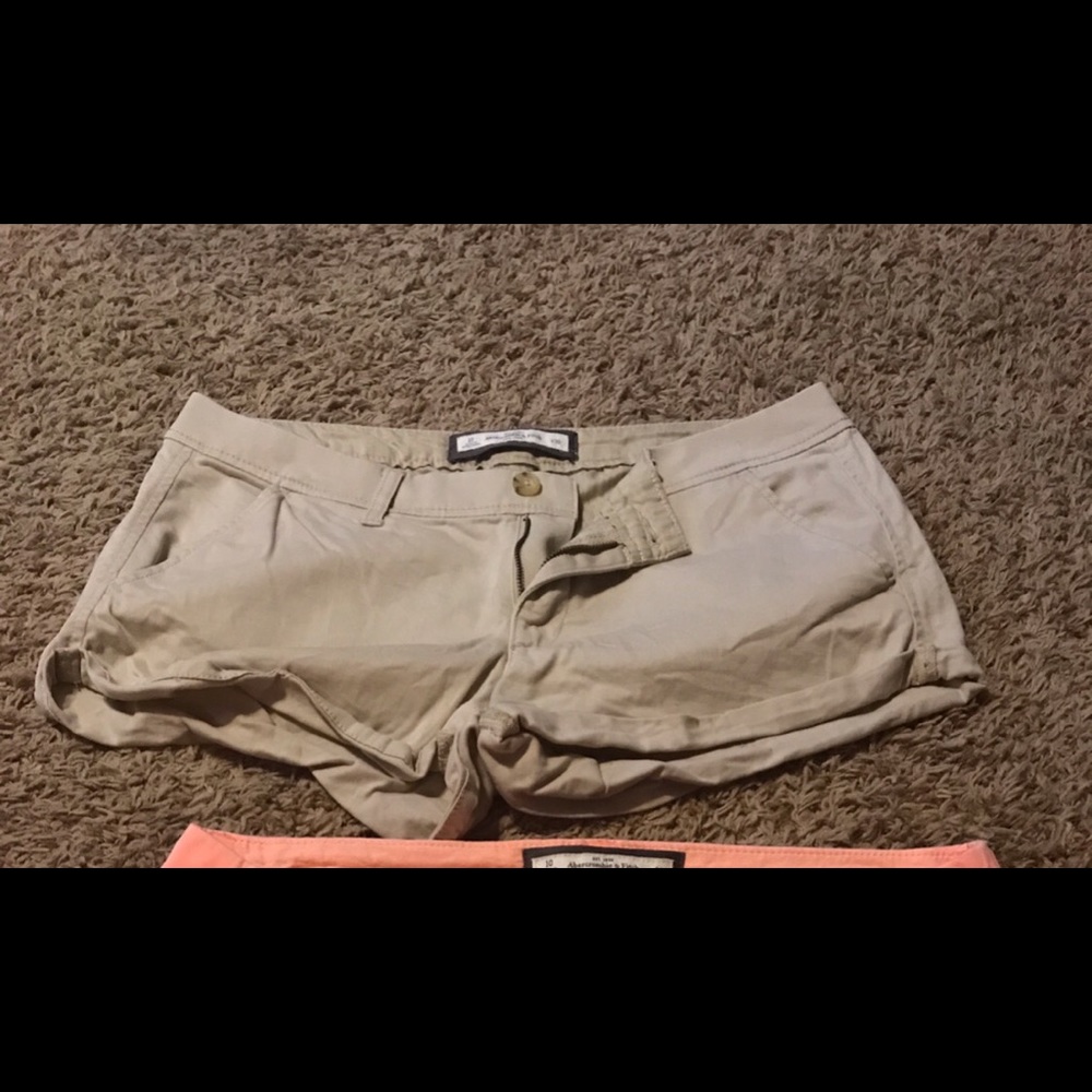 Khaki Women's Abercrombie Shorts