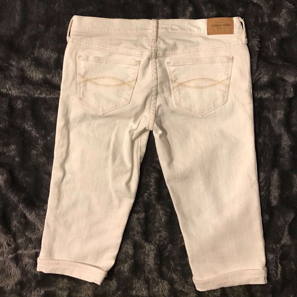 SOLD!!//Abercrombie Kids Capris - Picture 5 of 8