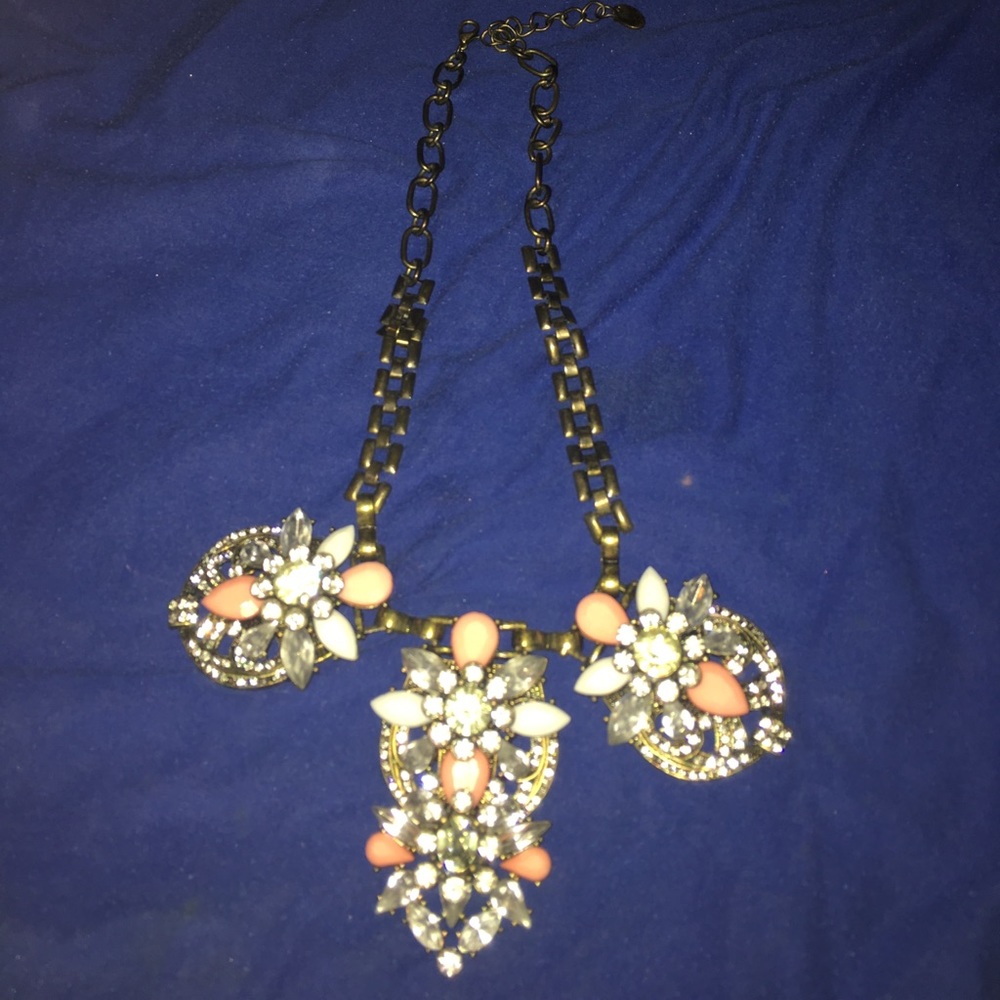 Peach/ white necklace with crystals