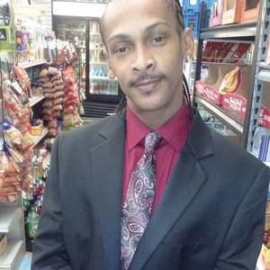 Meet your Posher, Levi