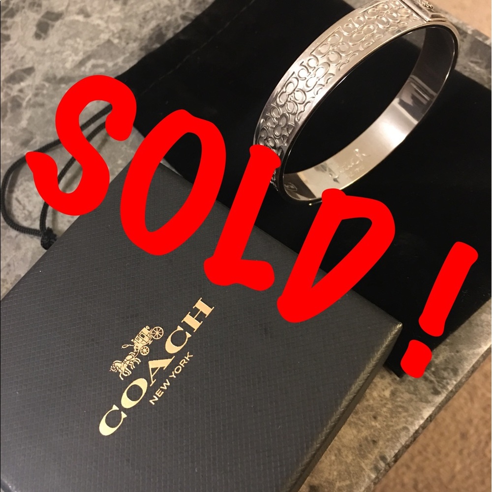 SOLD❣️ Coach Silver Signature C Bracelet