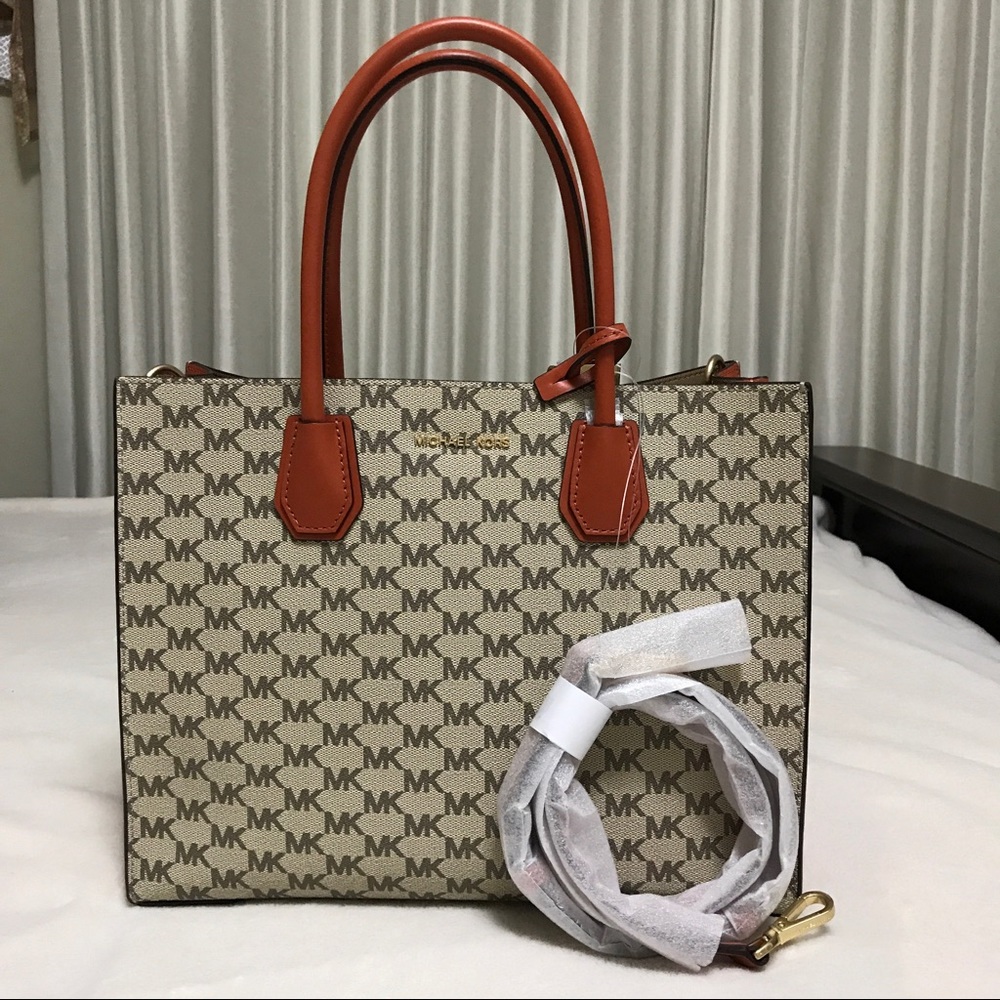 Michael Kors Mercer Large Tote - Picture 2 of 7