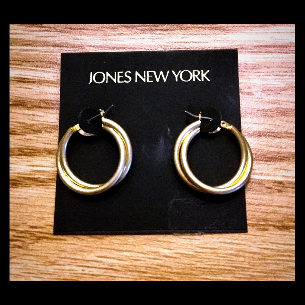 Simple & Elegant Gold Hoop Earrings