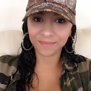 Meet your Posher, Davila