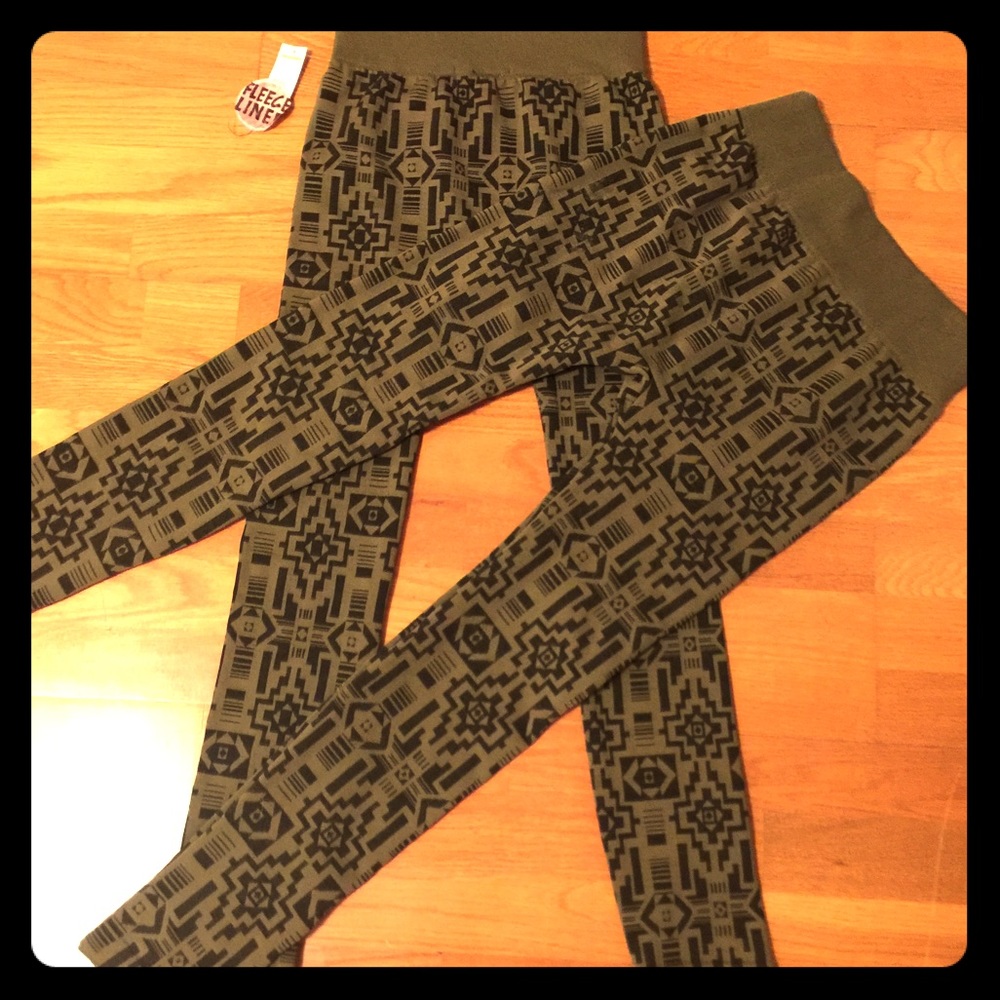 Printed fleece leggings