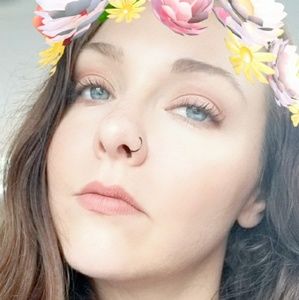 Meet your Posher, Mallory