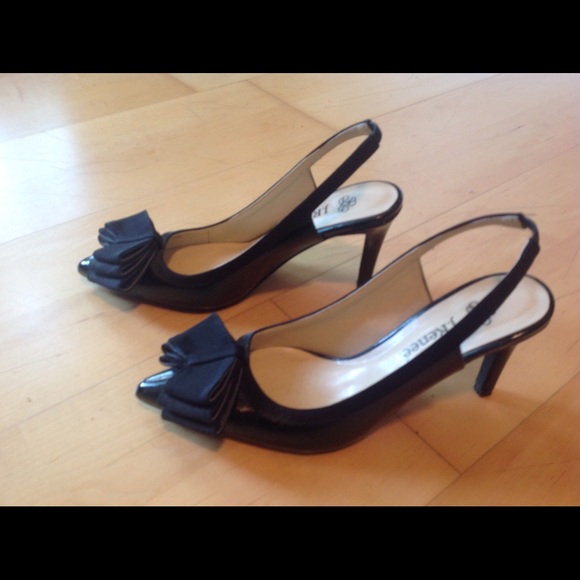 J Renee sling back shoe Size 7....like new - Picture 1 of 2