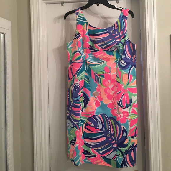 Lilly Pulitzer Dresses & Skirts - Lilly Pulitzer dress, size 4.