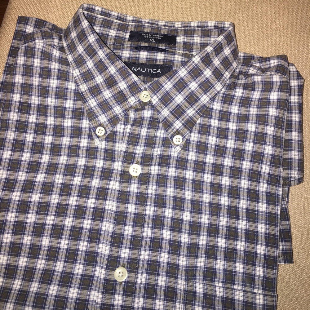 Men’s Nautica Plaid Dress Shirt