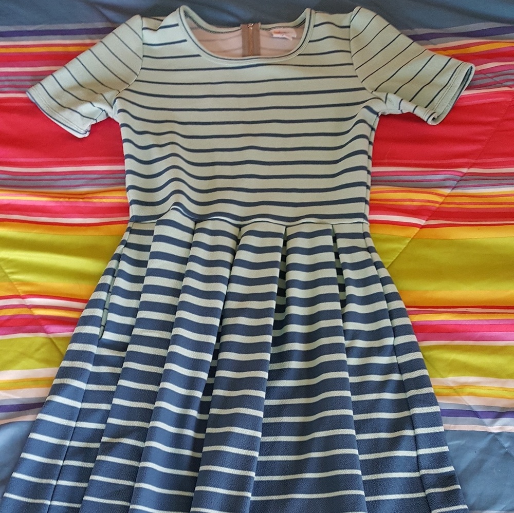 Lularoe Amelia - M