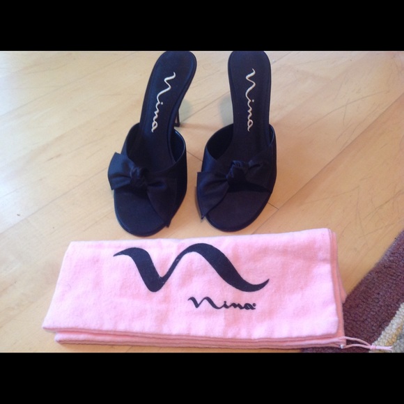 Nina. Shoes - Picture 1 of 3