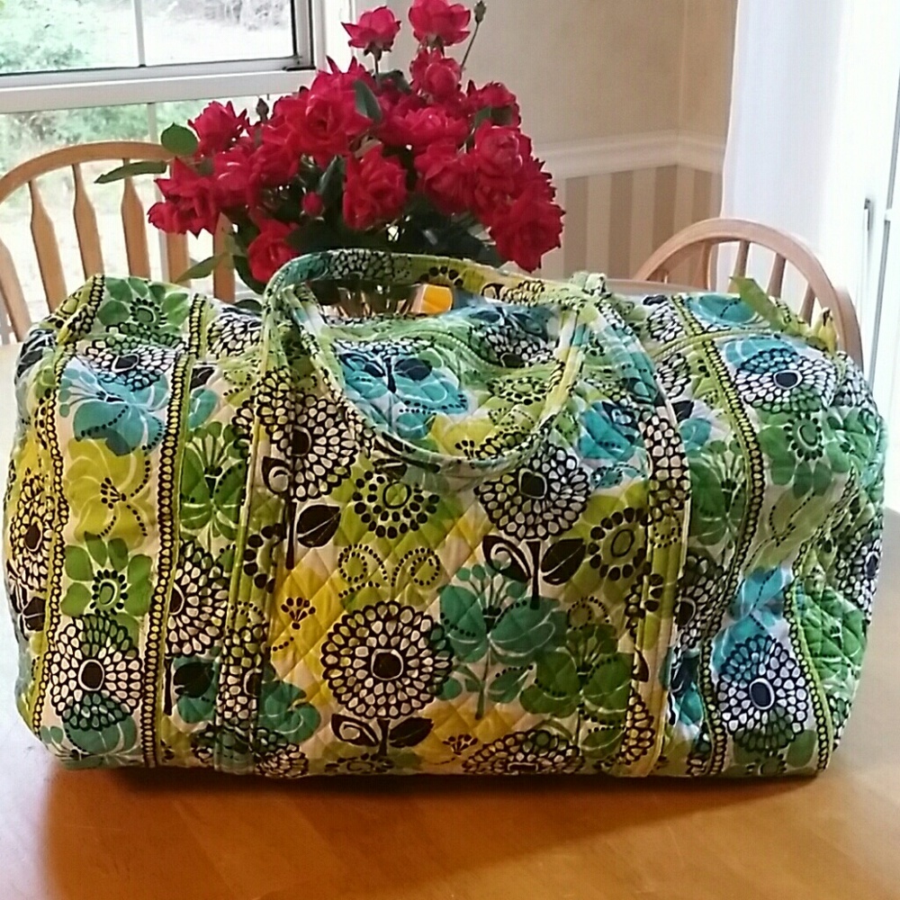 Vera Bradley Weekender Large Duffle 22 x 12