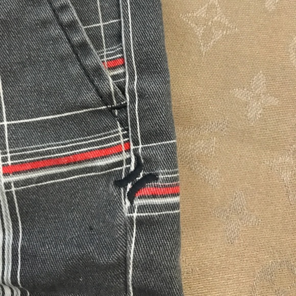 Shorts - Picture 3 of 3